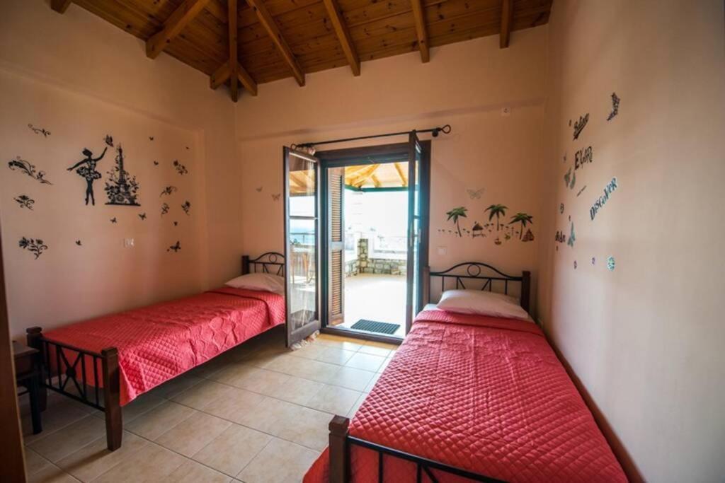 Kelly'S Villa In Stoupa Neokhorion  Εξωτερικό φωτογραφία