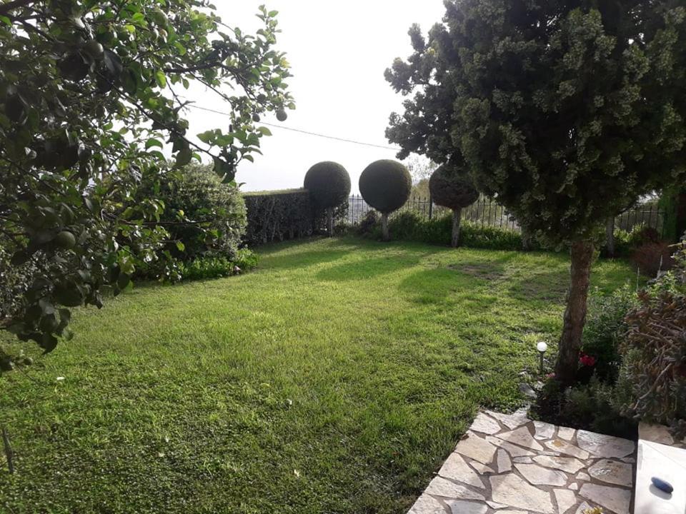 Kelly'S Villa In Stoupa Neokhorion  Εξωτερικό φωτογραφία